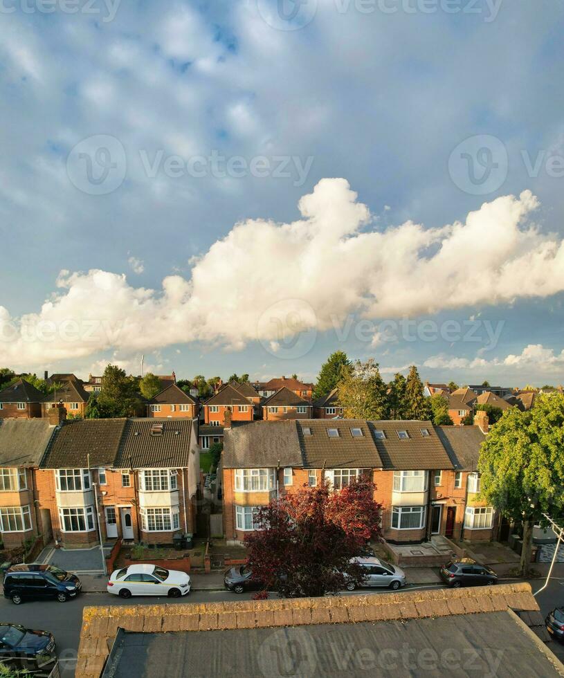 aérien métrage de logement district de Nord luton ville de Angleterre, Royaume-Uni. photo