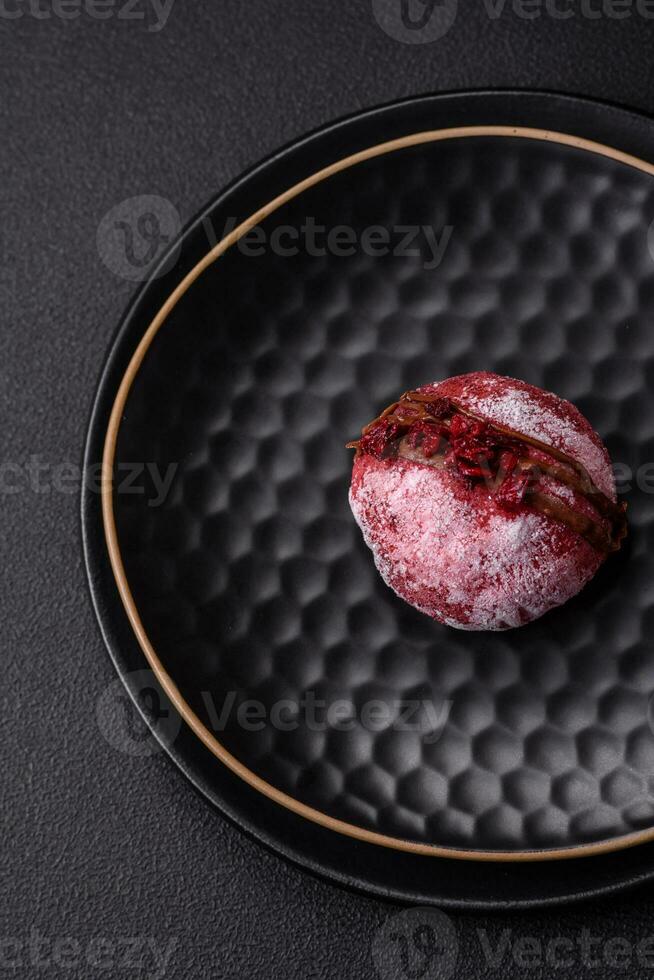 délicieux sucré coloré mochi desserts ou la glace crème avec riz pâte et garnitures photo