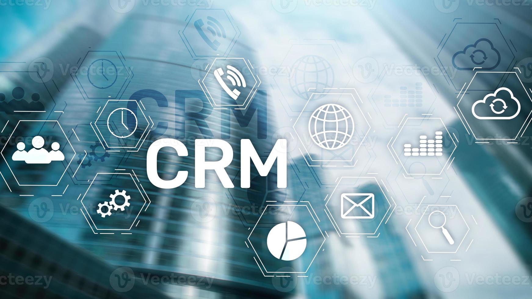 crm, concept de système de gestion de la relation client sur fond flou abstrait. photo