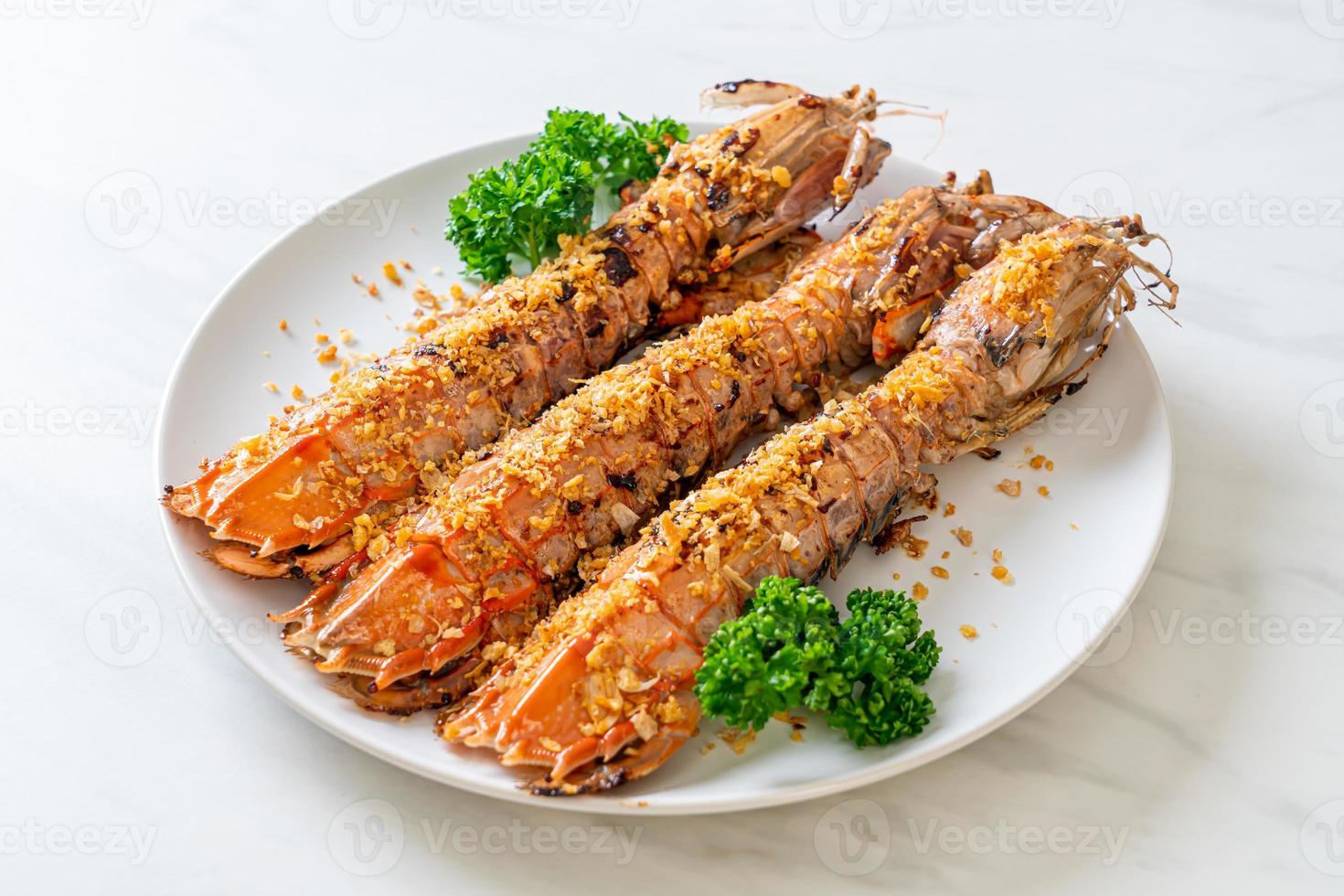 crevettes mantis frites à l'ail photo