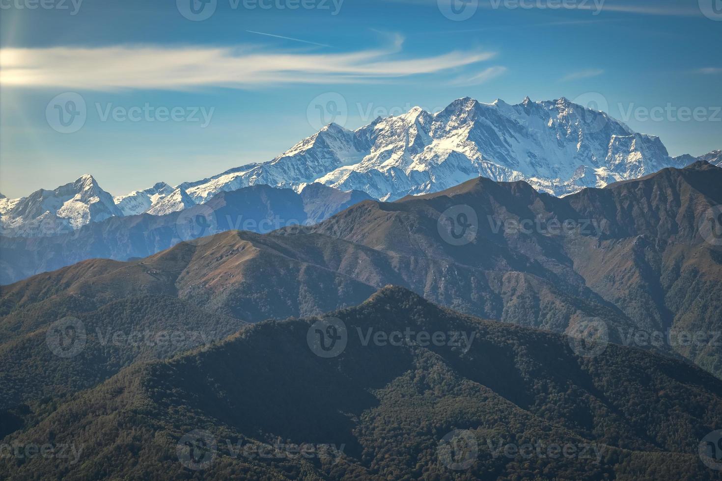 la chaîne de montagnes du massif du monte rosa, italie du nord photo
