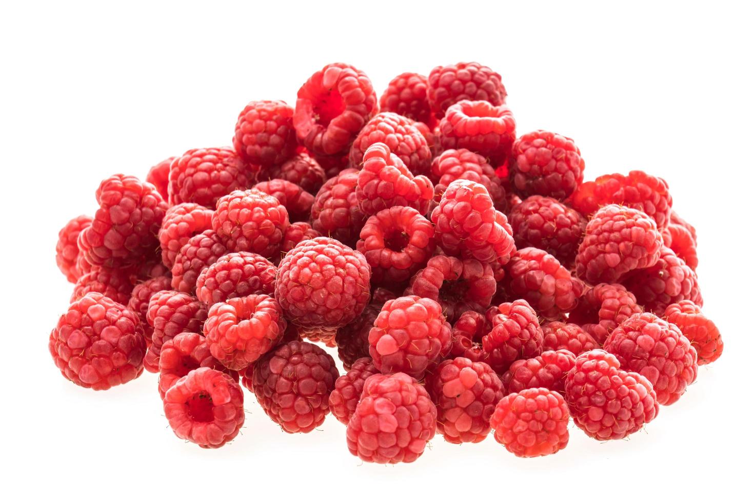 framboise sur blanc photo