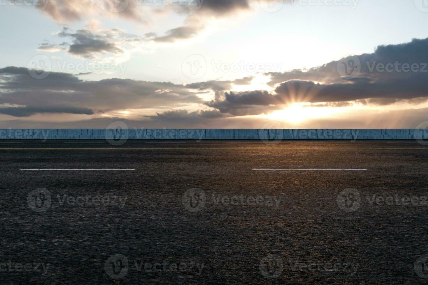 le vide asphalte route et lumière du jour ciel et soleil. photo