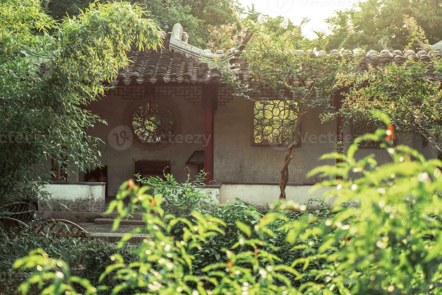 le l'automne dans le traditionnel parc dans Chine photo