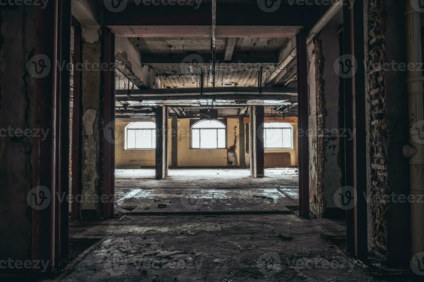 le abandonné industriel bâtiment. fantaisie intérieur scène. photo