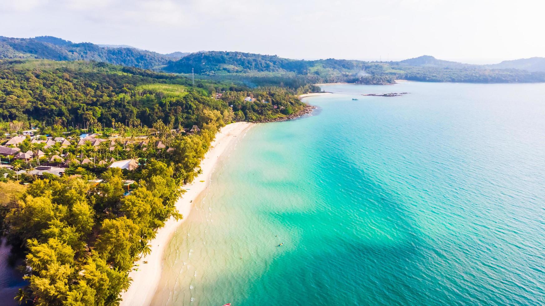 vue aérienne de la mer photo