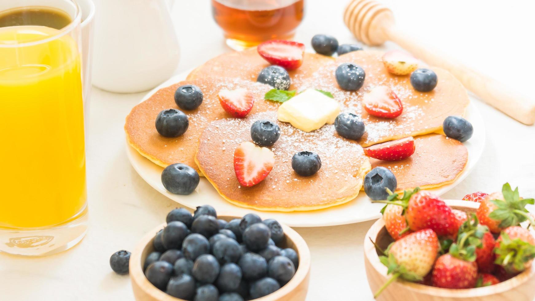 ensemble de petit-déjeuner sain photo