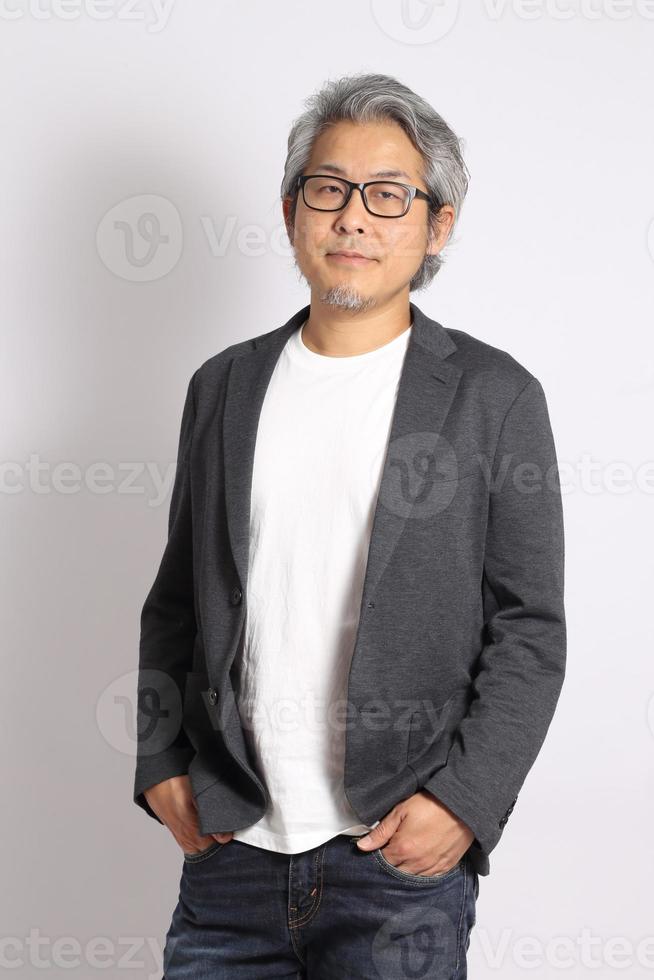 homme asiatique isolé photo