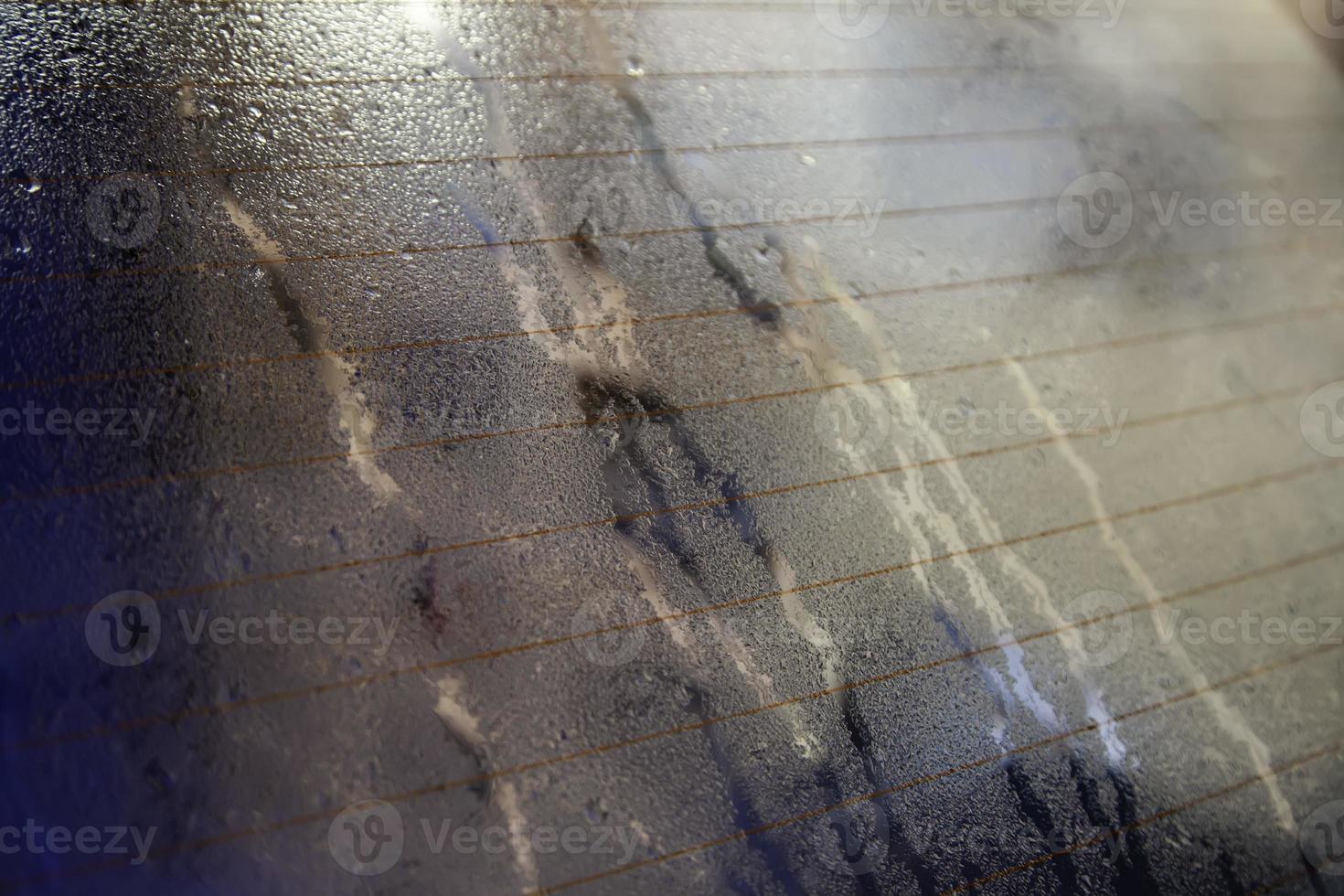 détail de gouttes de pluie en verre photo