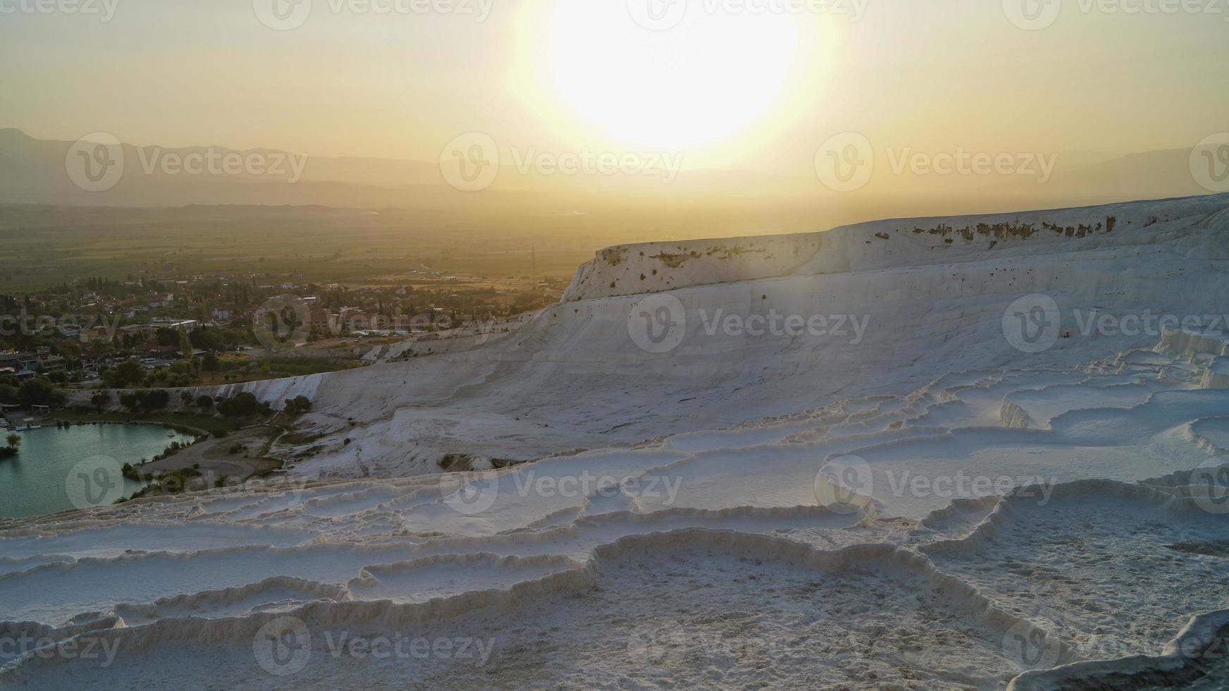 coucher de soleil à Pamukkale photo