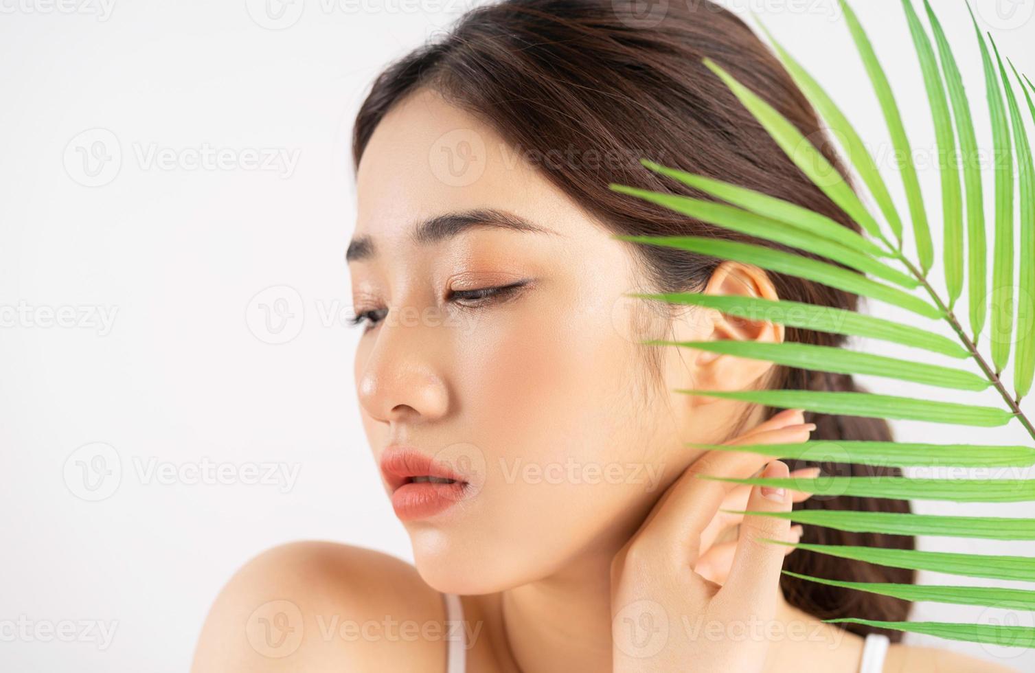 portrait d'une jeune femme asiatique photo