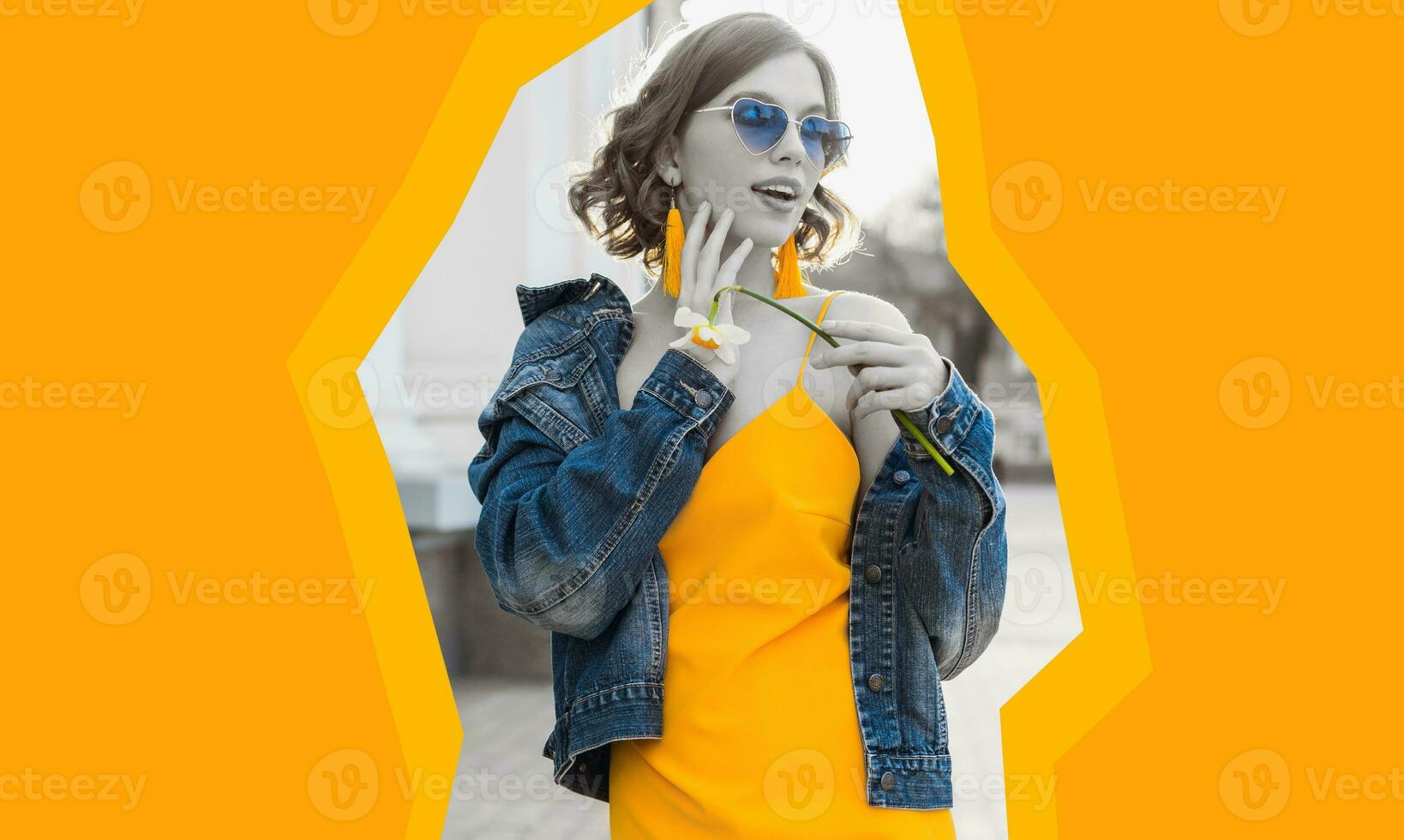 femme dans Jaune robe été rue style photo