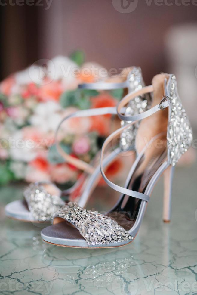 chaussures de mariage de la mariée, belle mode photo