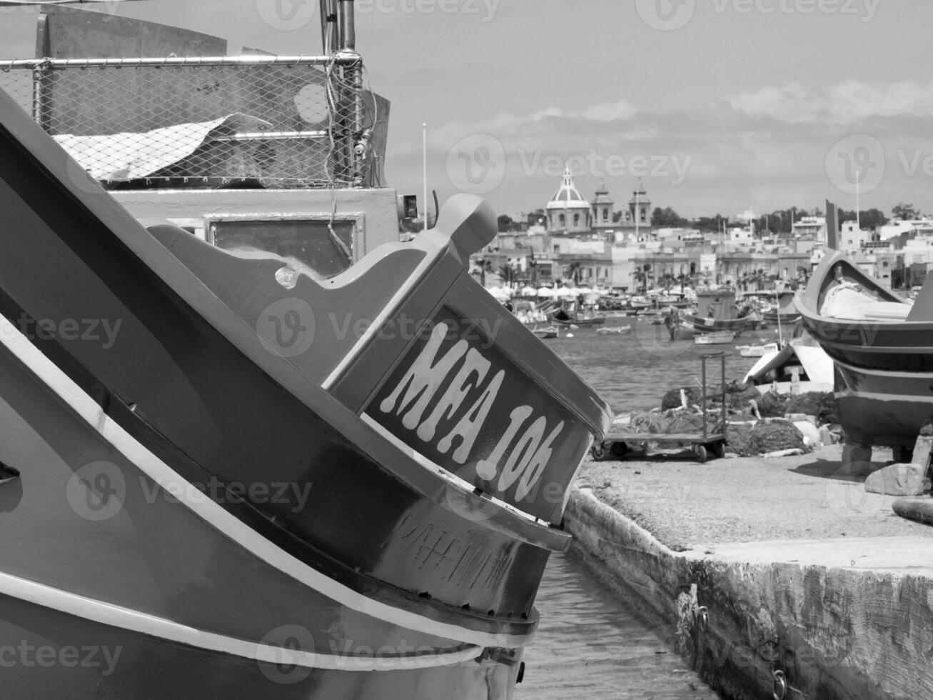 Malte île dans le méditerranéen mer photo