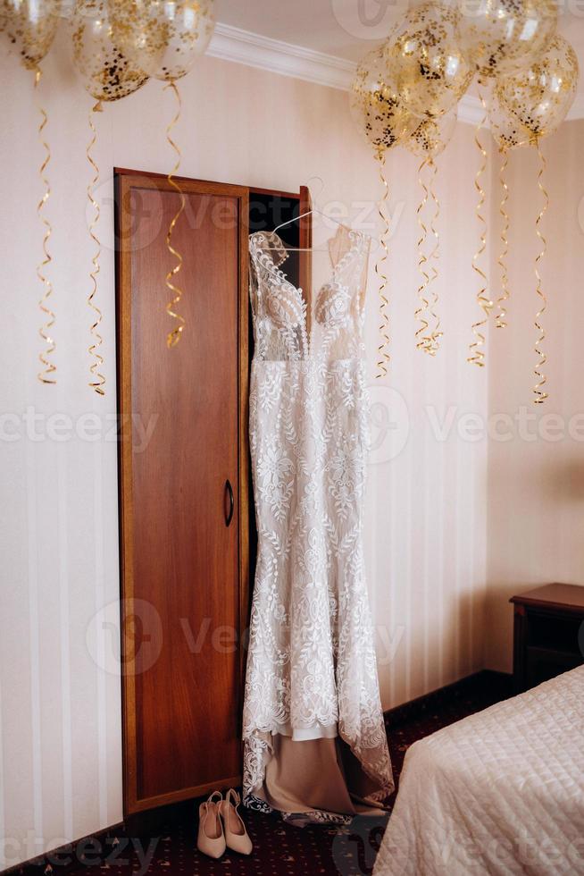 robe de mariée avec corset et laçage photo