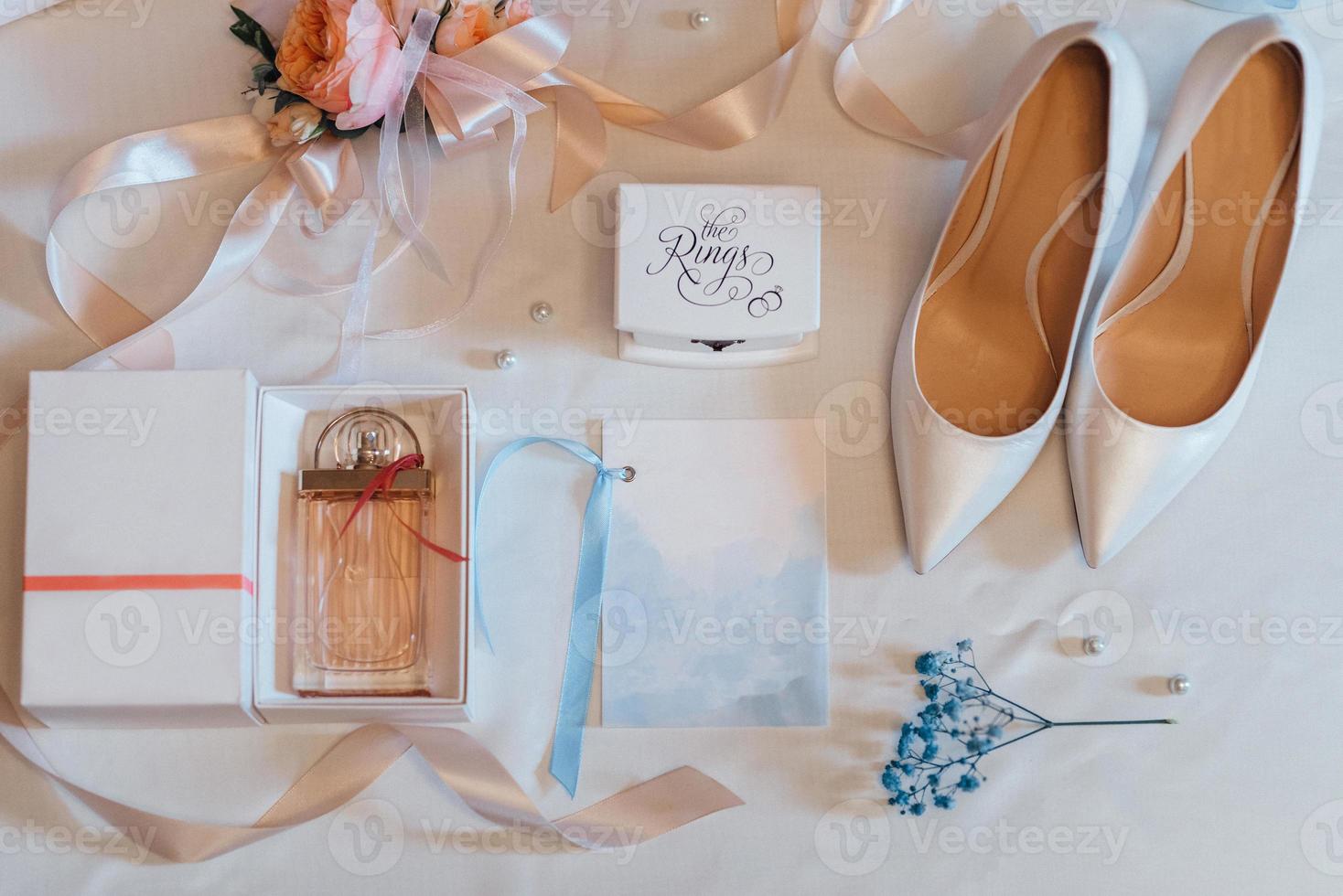 chaussures de mariage de la mariée, belle mode photo