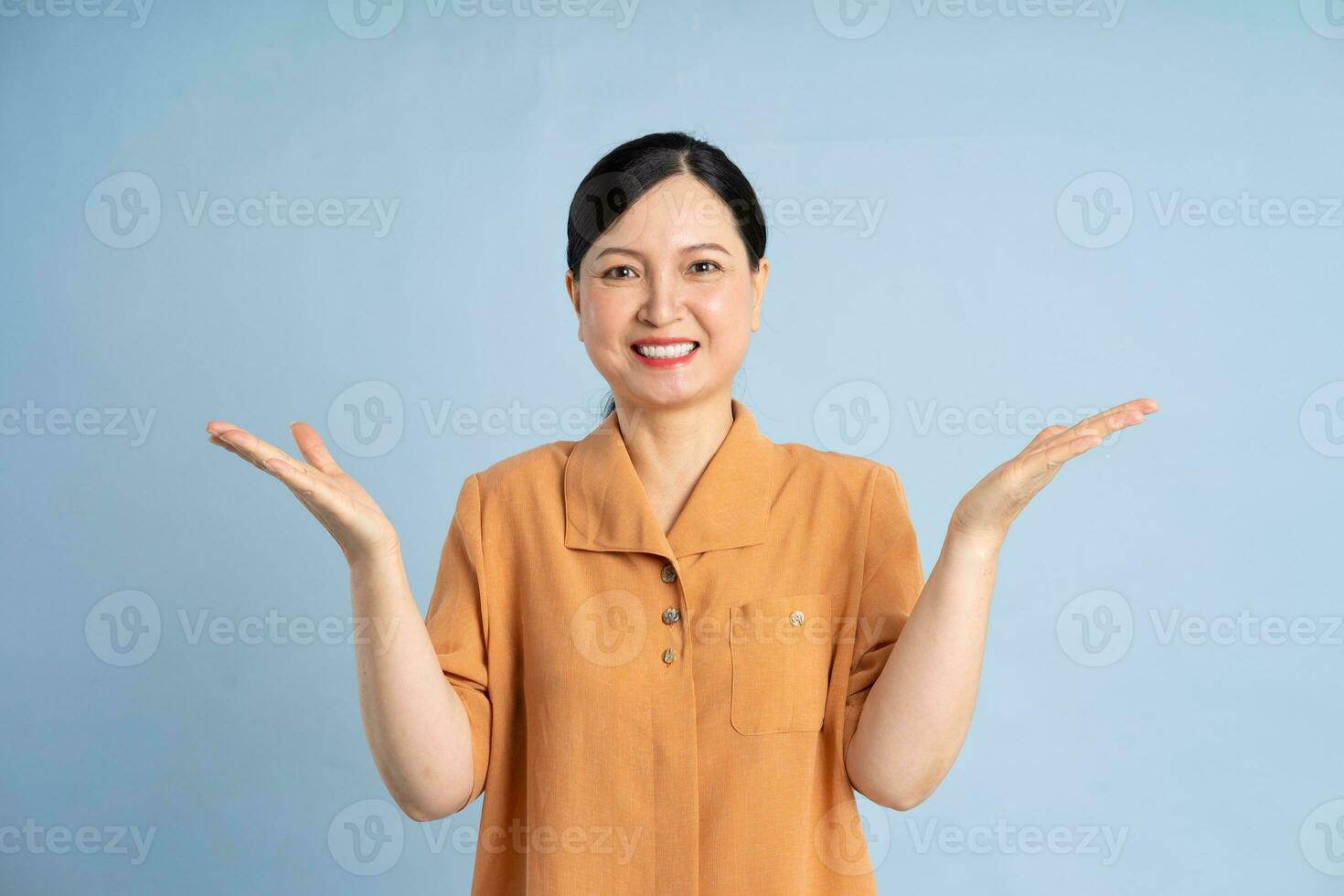 portrait de un personnes âgées femme photo