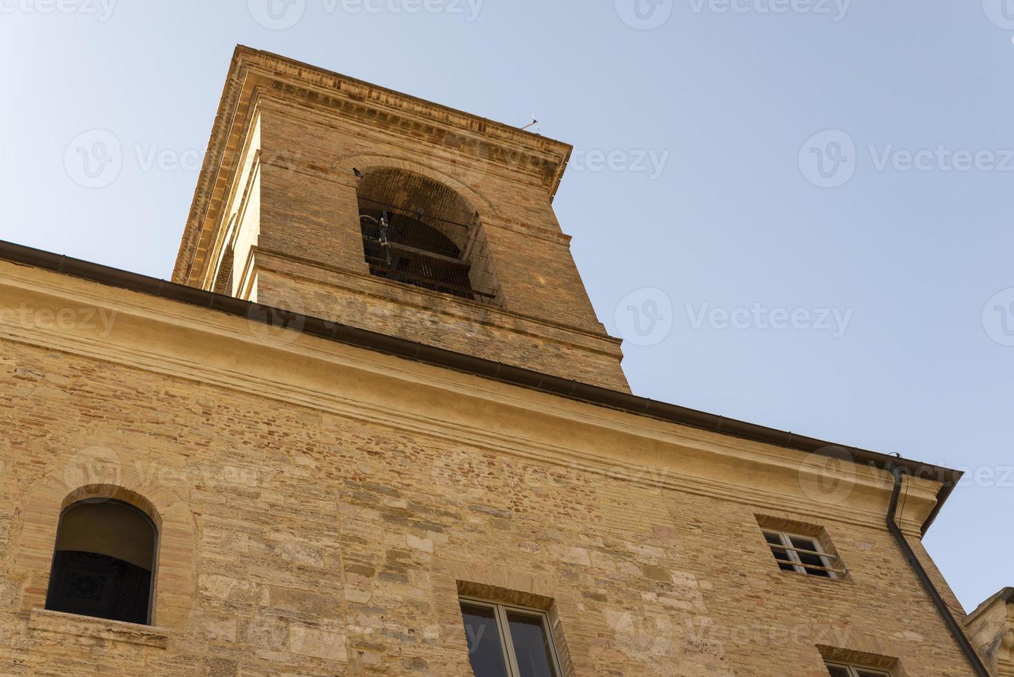 architecture des rues et places de la ville de montefalco photo