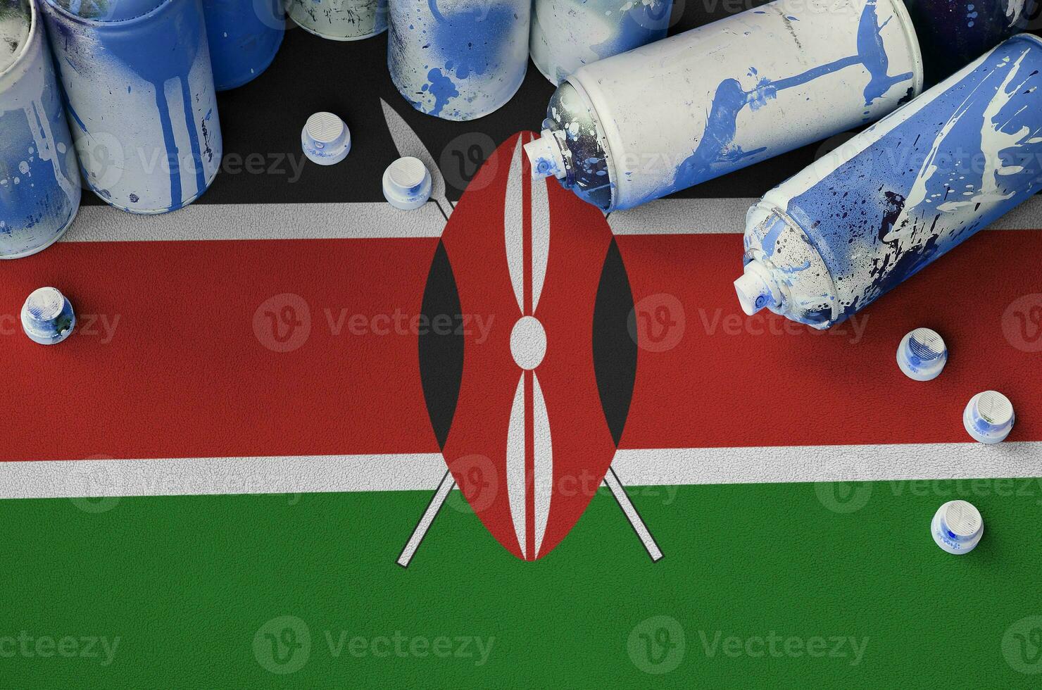 Kenya drapeau et peu utilisé aérosol vaporisateur canettes pour graffiti peinture. rue art culture concept photo