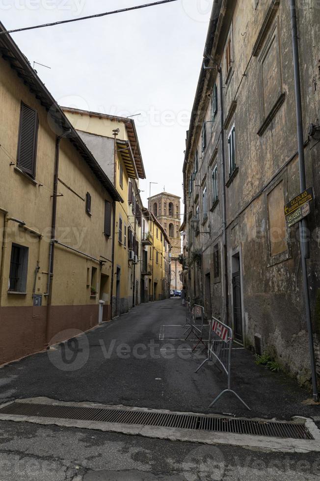 architecture des ruelles et des bâtiments de la ville de nepi photo