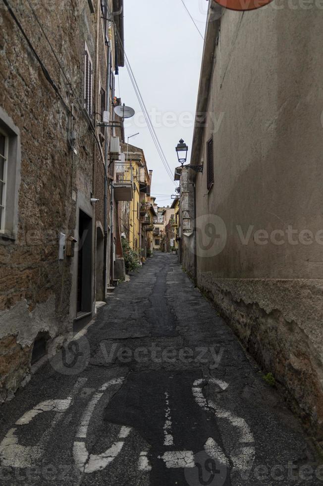 architecture des ruelles et des bâtiments de la ville de nepi photo