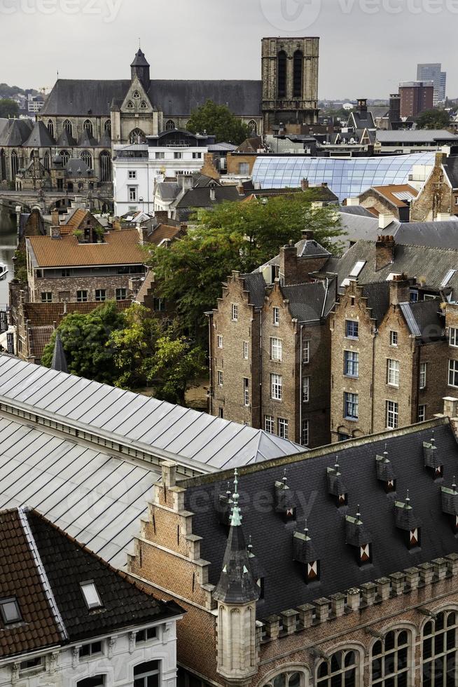 vue panoramique sur la ville de gand photo