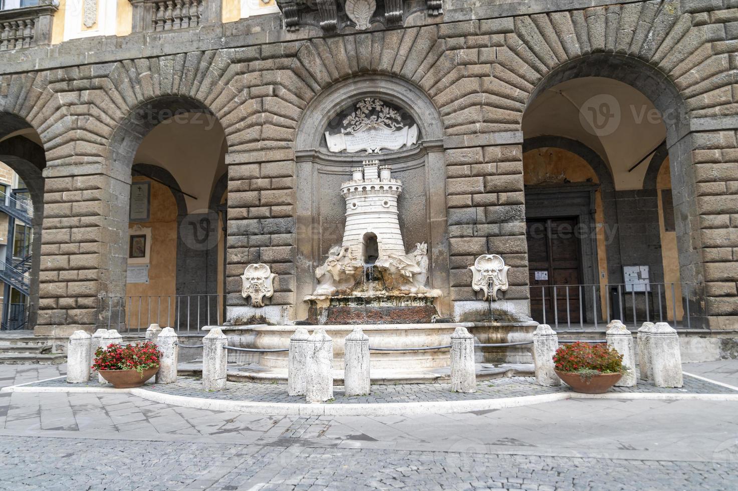 fontaine à nepi, italie, 2020 photo