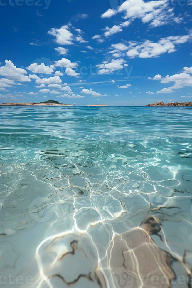 ciel bleu eau, blanc sablonneux plage. ai génératif photo