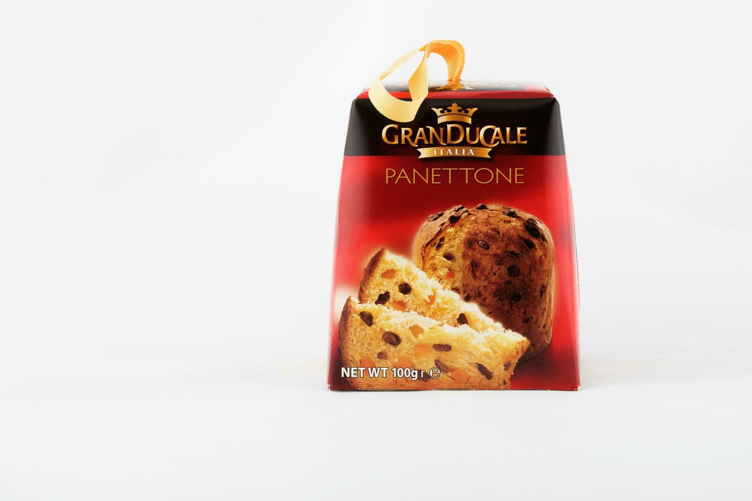 traditionnel italien Noël sucré gâteau -panettone- de italien producteur grandiose italia photo