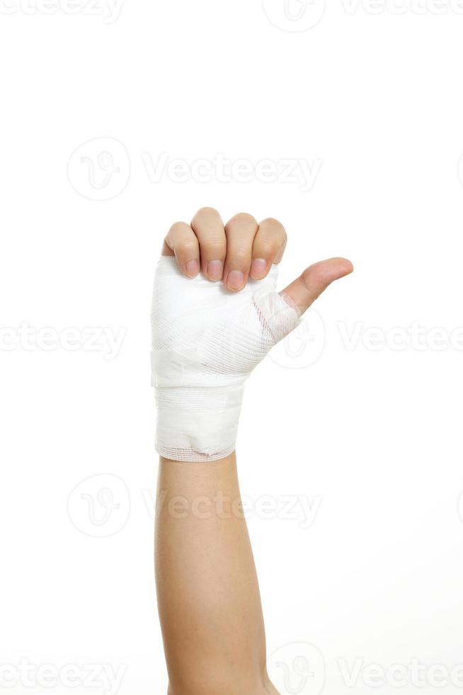 main avec bandage photo