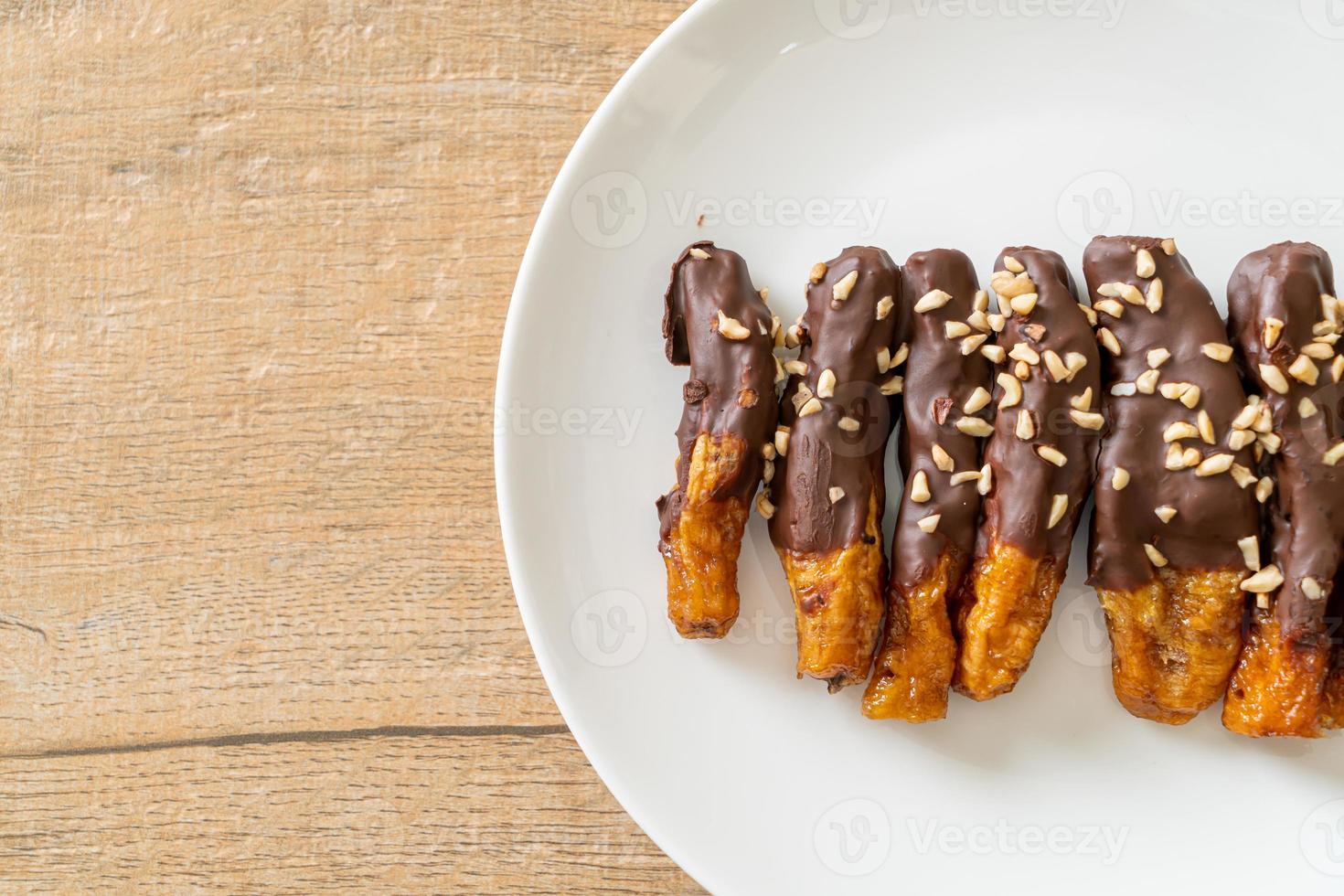 enrobage de chocolat à la banane séché au soleil ou chocolat trempé à la banane photo