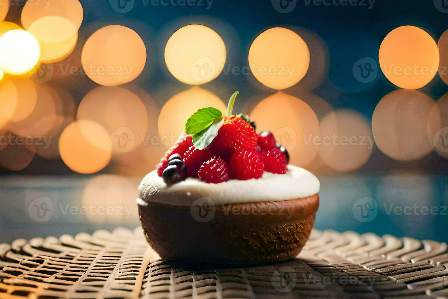 une dessert avec baies et crème sur une en bois tableau. généré par ai photo