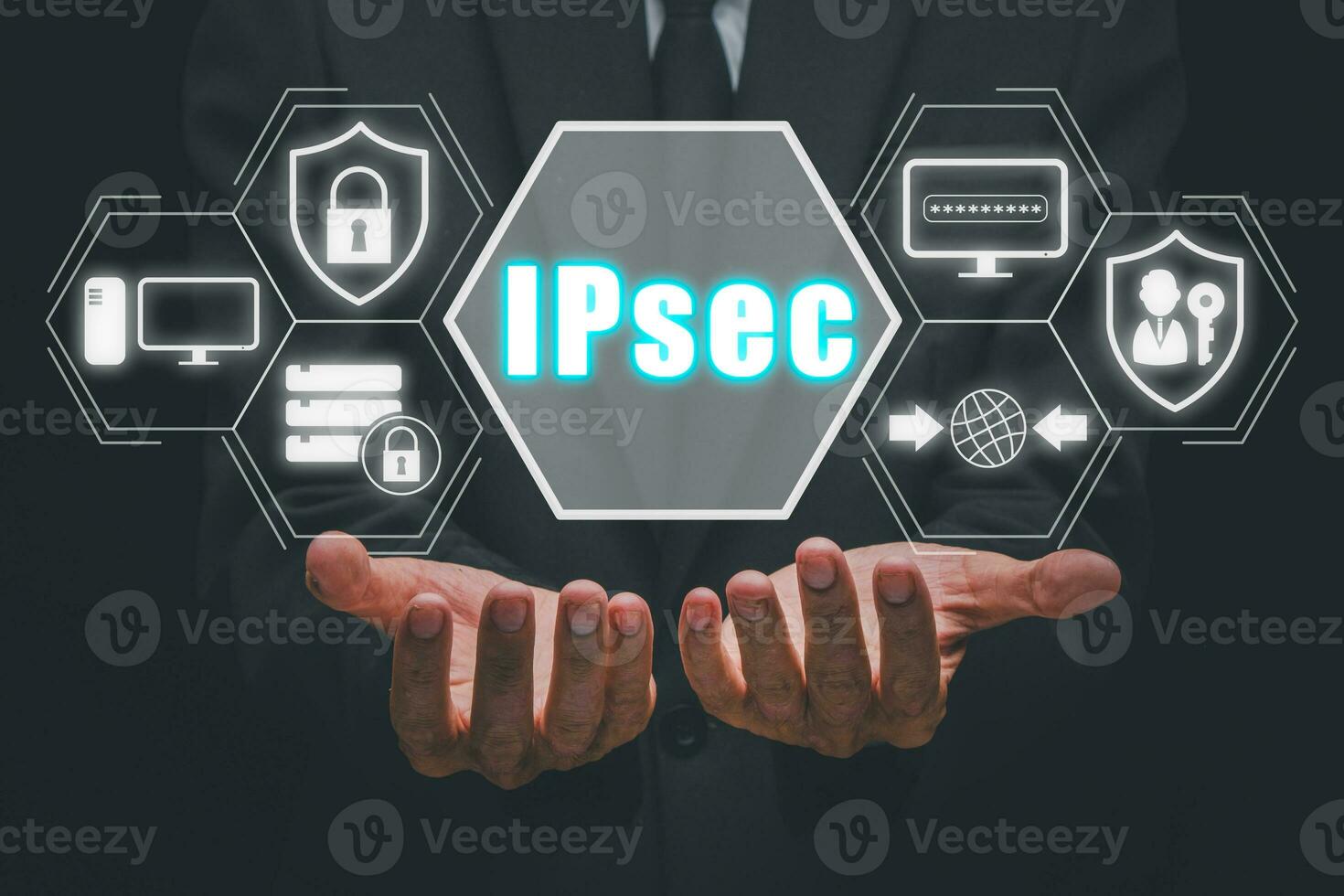 ipsec, l'Internet et protection réseau vecteur concept, homme d'affaire main en portant l'Internet et protection réseau icône sur virtuel filtrer. photo