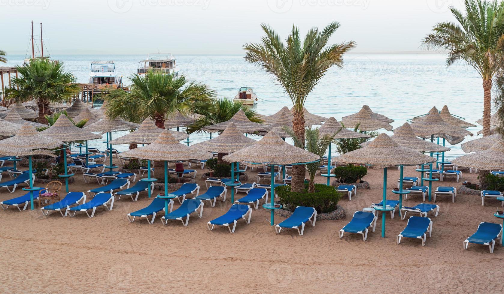 plage vide sans personnes à Hurghada en Egypte photo