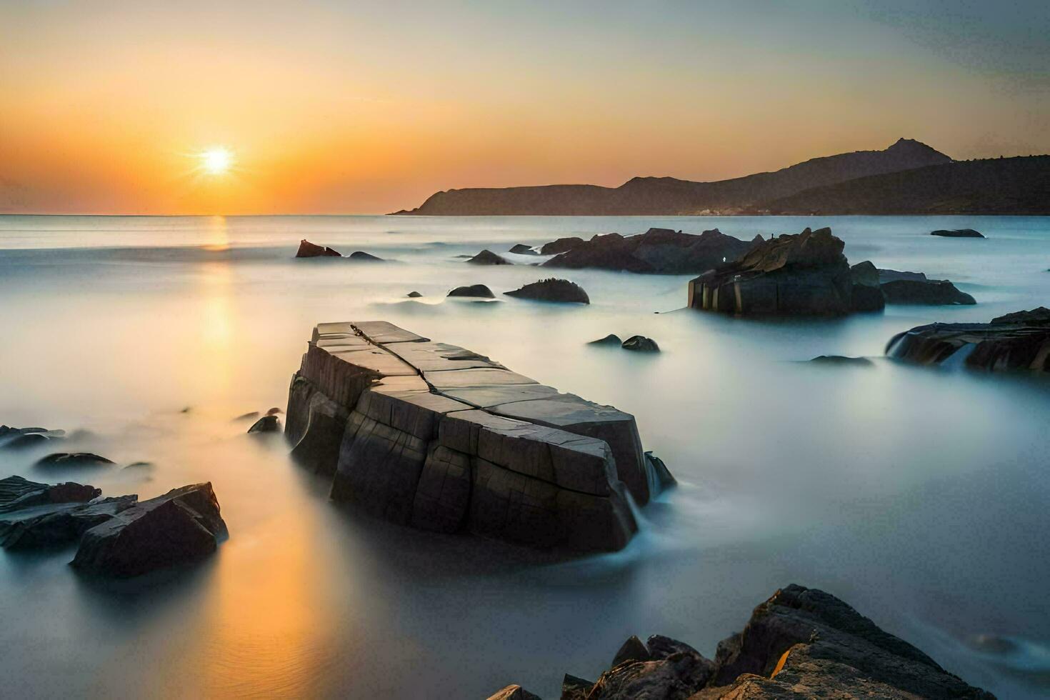 une magnifique le coucher du soleil plus de le océan. généré par ai photo