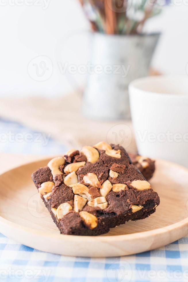 brownies au chocolat sur la table photo