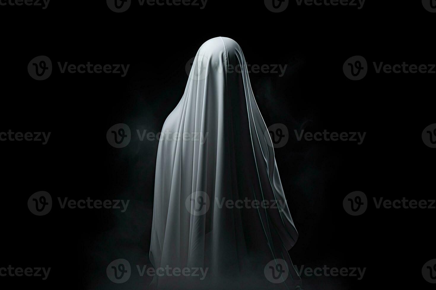 mystérieux foncé image de une femelle figure dans une blanc peignoir. ai généré. photo