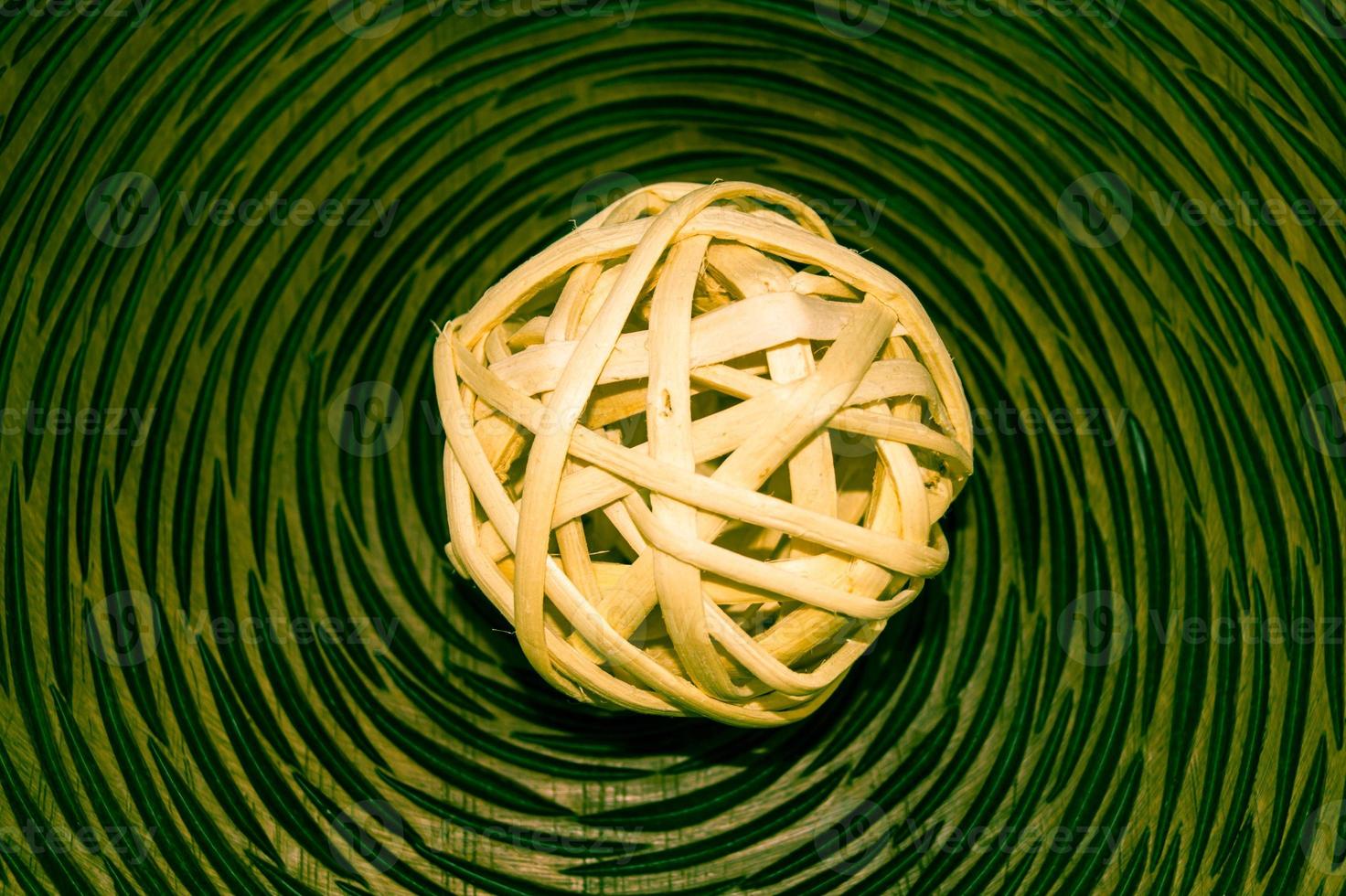 boules en osier en bois pour la décoration photo