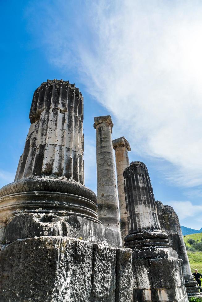 ancien lieu de tourisme historique sardes artemis photo