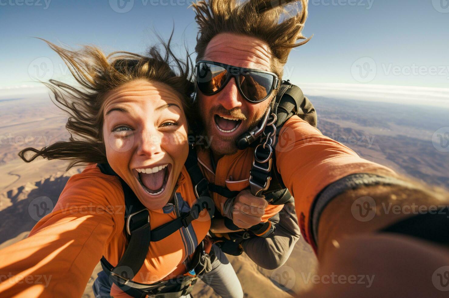 content couple prise selfie avec parapente dans le montagnes ai généré photo