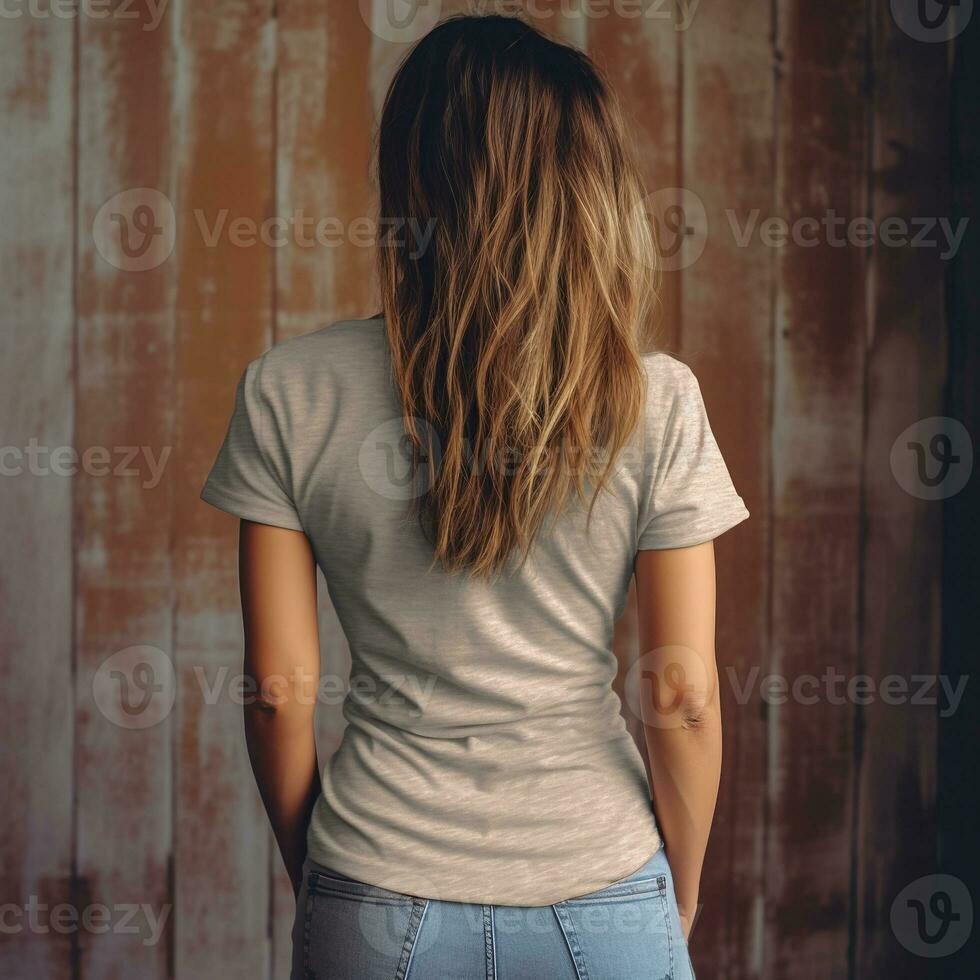illustration de une mode portrait avec plaine T-shirt maquette, ai généré photo