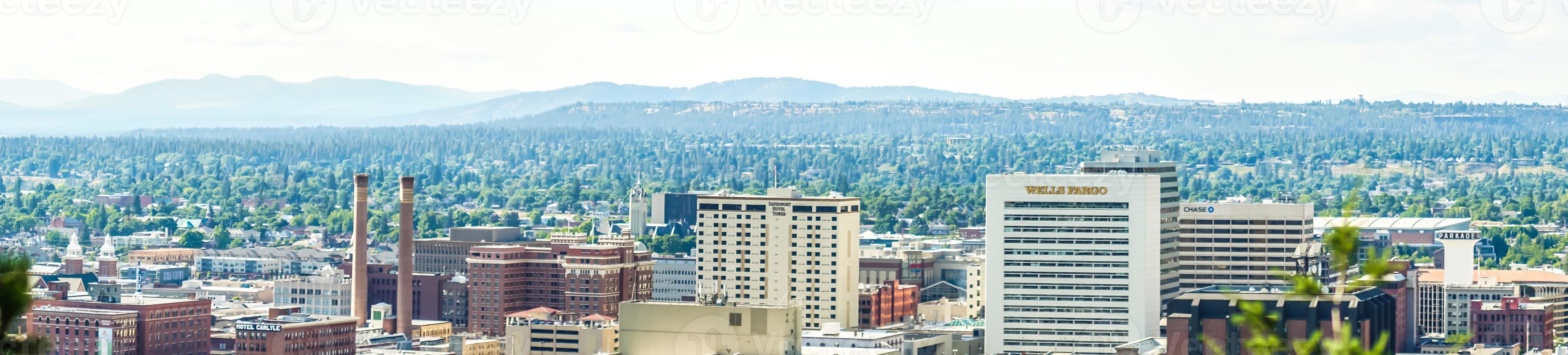 Spokane Washington vue sur les toits de la ville et la vallée de Spokane photo