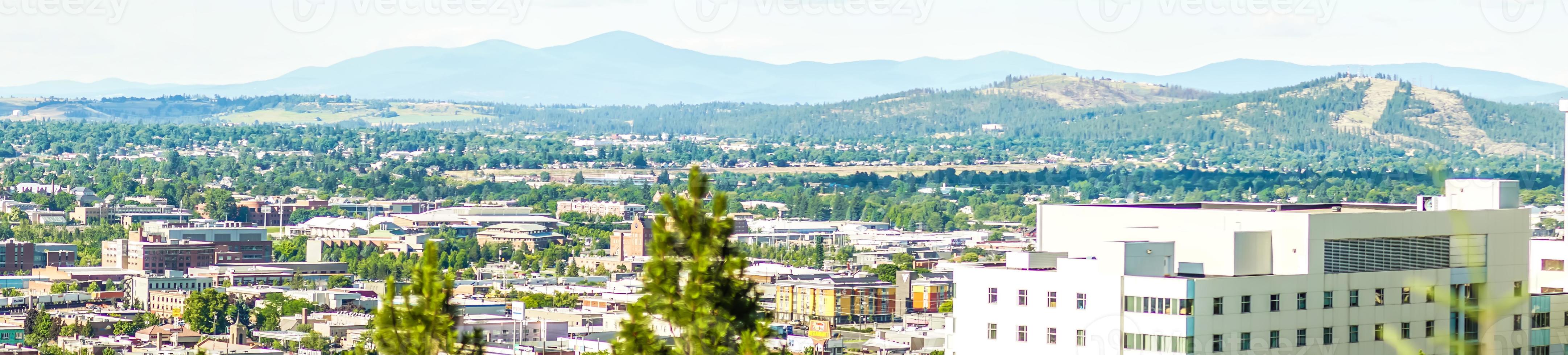 Spokane Washington vue sur les toits de la ville et la vallée de Spokane photo