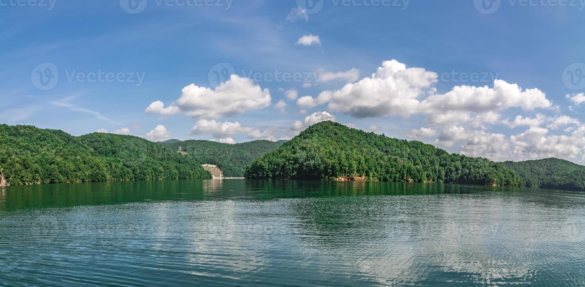 belles scènes de paysage au lac jocassee caroline du sud photo