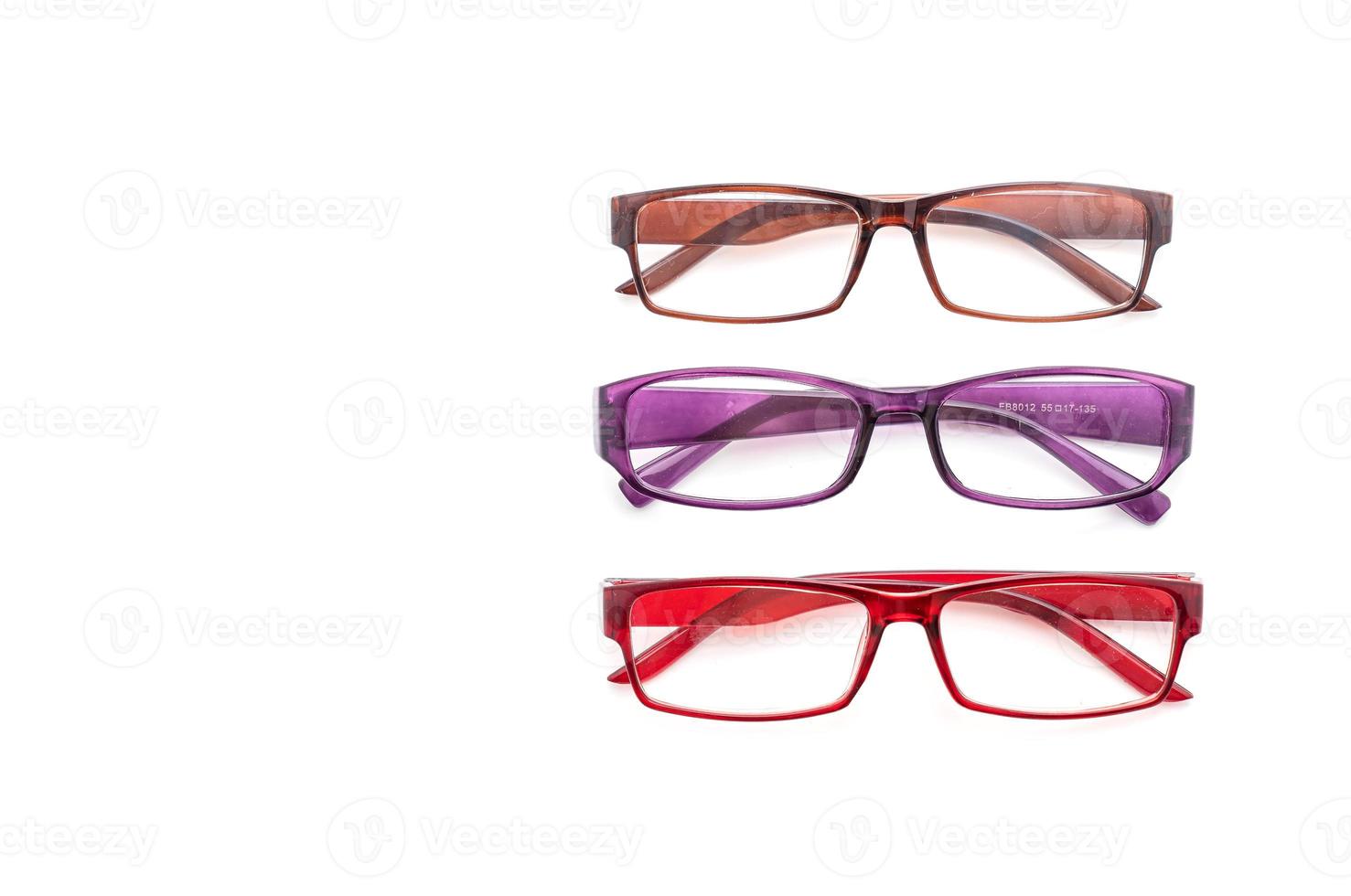 lunettes, lunettes ou lunettes sur fond blanc photo