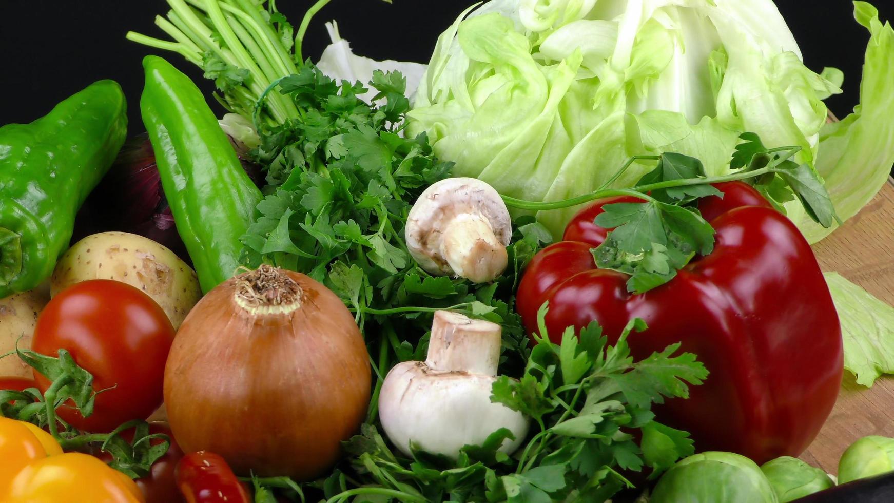 mélange de légumes biologiques sains photo