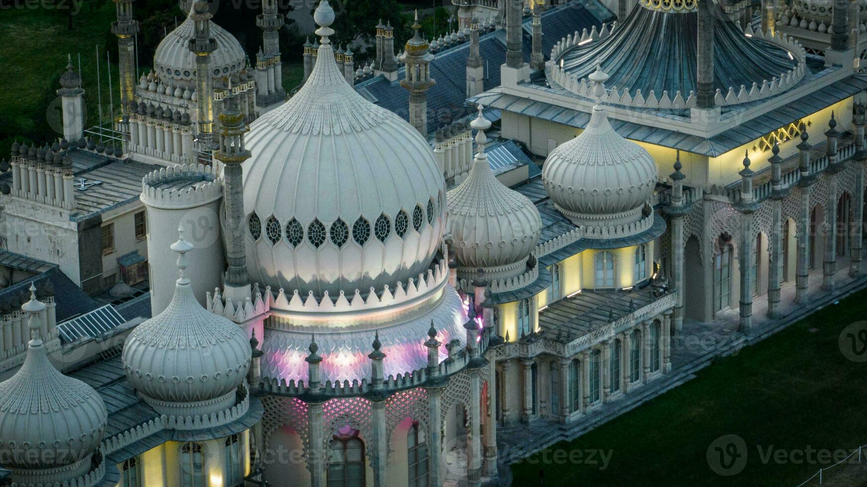 aérien vue de Royal pavillon dans Brighton sur une de bonne heure soir, est sussexe, Royaume-Uni photo