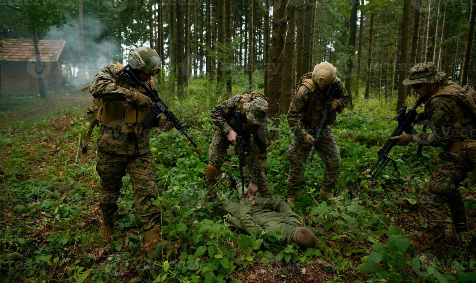 les marines capturent un terroriste vivant photo