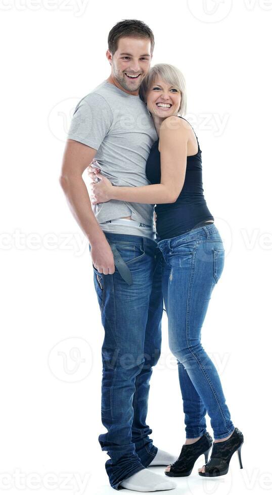 jeune couple isolé sur fond blanc photo