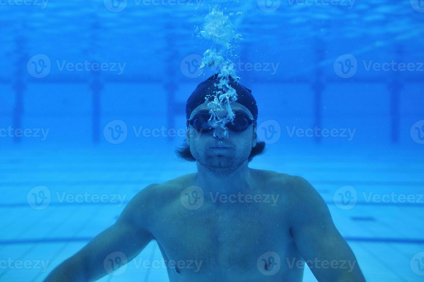 piscine sous l'eau photo